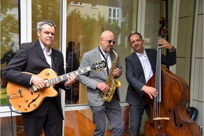 Begleitung zum Empfang oder Essen mit Easy Jazz Band